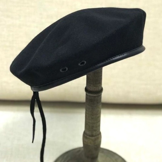 Beret CH-15502 - Czarny/S